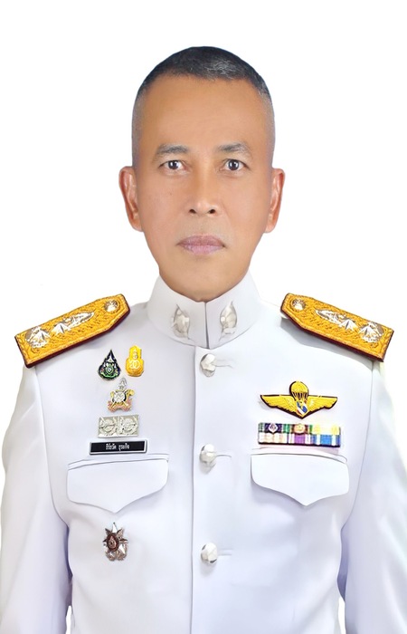 พล.ต.ต.ธีร์ธวัต ธุระกิจ
