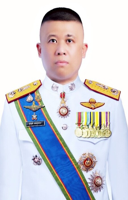 พล.ต.ต.สุรวุฒิ แสงรุ่งเรือง